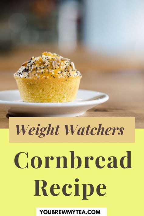 Here's a quick and easy Weight Watchers cornbread recipe you must try! It'll give you that cornbread flavor without the points and calories especially for paring with things like favorite soups and chili recipes! Catch the recipe on this pin! #ww #weightwatchers #wwrecipes #wwbread #bread #wwcornbread #cornbread Ww Cornbread Recipe, Ww Cornbread, Weight Watchers Cornbread, Recipes Picky Eaters, Healthy Lunch Boxes, Ww Baking, Ww Muffins, Weight Watchers Sides, Ww Sides