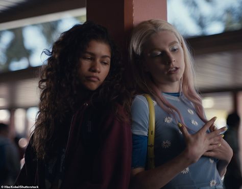 Euphoria Make Up Looks Rue, Rue And Jules, Euphoria Cast, Natasha Bedingfield, Billy Crudup, Hunter Schafer, Donald Glover, The Daily Show, John Travolta