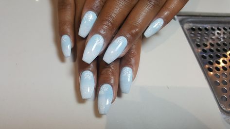 Blue And White Ombre Nails, Matte Winter Nails, White Ombre Nails, Nails 2017, Short Ombre, 2024 Nails, Black Hands, White Ombre, Nails 2024