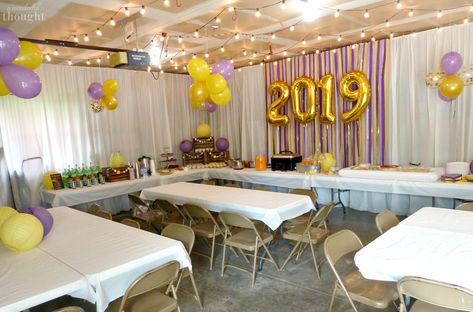 Graduation Party Ideas | Garage Party - A Wonderful Thought Garage Baby Shower Ideas, Birthday Room Ideas, How To Cover Garage Walls For A Party, Party In Garage, Garage Birthday Party Ideas, Kylie Graduation, Garage Party Set Up Ideas, Hoco Decorations, Graduation Countdown