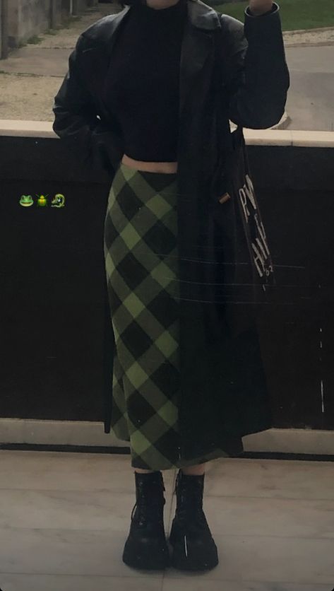 Midi Skirt Party Outfit, Turtleneck And Long Skirt, Green Goth Aesthetic Outfit, Dark Green Goth Outfit, Rainy Day Grunge Outfits, Black And Dark Green Outfit, Goth Lounge Wear, Elder Emo Outfits, Unique Outfits Aesthetic