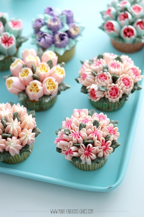 Russian Cake Tips, Russian Cake Decorating, Russian Cake, Russian Cakes, Cupcake Decorating Tips, Fabulous Cakes, Cupcake Cake Designs, Floral Cupcakes, Cake Decorating Piping