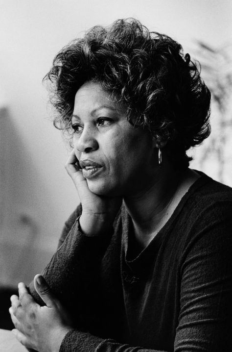 Magical Realism Books, Black Writers, Nobel Prize In Literature, Toni Morrison, Black Authors, Women Writers, Black Person, Song Of Solomon, National Portrait Gallery