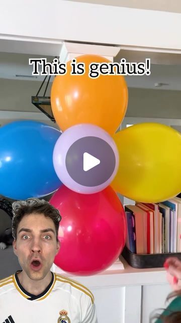 Kevin Winnik on Instagram: "Viral Birthday Lifehack! 🎁🎈🥳
•
•
•
•
#lifehacks #hacks #diy" Balloon Craft Ideas, Easy Bday Decoration Ideas At Home, Birthday Door Surprise, Easy Birthday Decoration Ideas At Home, Birthday Hacks, Balloon Hacks, Birthday Door, Life Hacks Organization, Craft Board