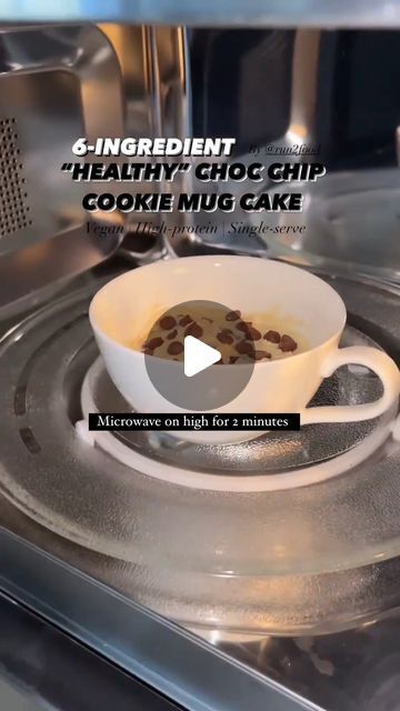 The Vegan Inspiration on Instagram: "6-INGREDIENT “HEALTHY” CHOC CHIP COOKIE MUG CAKE (vegan, high-protein, single-serve) 🍪😍 by @run2food This is literally the easiest thing to cake and is packed with over 25g protein to keep your full and fuelled 🔥 Here is the cake recipe ➡️ Serves: 1 (cal: 390, P: 26.5g, C: 35g, F: 12.5g) INGREDIENTS: ✅ 1/4 cup tablespoons (30g) self-raising flour ✅ 1/4 cup (30g) vegan vanilla protein powder (I used @The.Vegan.Inspiration - my discount code is “amb-chen” ) ✅ 1/4 cup (60ml) almond milk ✅ 1/4 cup (30g) dairy-free yoghurt (I used soy) ✅ 1/4 cup (60ml) maple syrup (I used sugar-free) ✅ 25g chocolate chips + Extra for decoration METHOD: 1. Preheat the oven to 175 degrees C/ 350 degrees F, fan-forced. Spray small ramekin with non-stick spray or line Cookie Mug Cake, Mug Cake Vegan, Cookie Mug, Cookie In A Mug, Cake Vegan, Choc Chip Cookies, Vegan Inspiration, Vanilla Protein Powder, Mug Cake