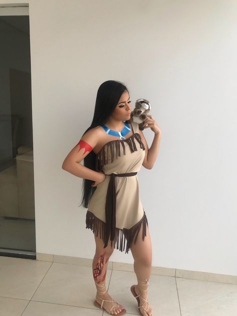 Diy Pocahontas Halloween Costume, Pocohantas Costume, Pocahontas Halloween Costume, Pocahontas Cosplay, Pocahontas Outfit, Alice In Wonderland Outfit, Wednesday Addams Dress, Disney Princess Cosplay, American Indian Girl