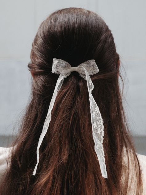 Hair Ribbon Clip, Aesthetic Hair Ribbon, Lace Bows In Hair, Lace Ribbon In Hair, Lace Hair Bows, Wedding Ribbon Hair, Hairstyles With Lace Ribbon, Mini Ribbon Hairstyle, Lace Bow Hairstyle