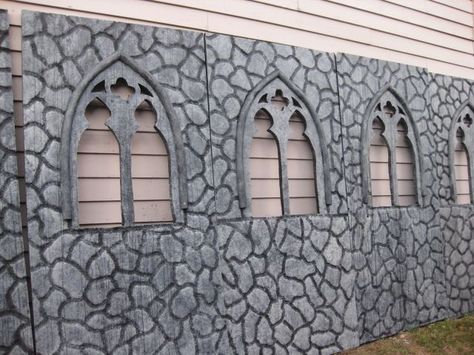 Gorgeous wall panels... love the Gothic feel. Gothic Arch, Halloween Outside, Castle Decor, Halloween Graveyard, Halloween Tombstones, Diy Props, Castle Wall, Halloween 2016, Pool Noodles