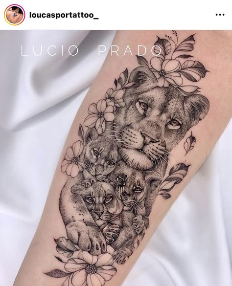 Lioness And Cub Tattoo, Lioness Tattoo Design, Mother Tattoos For Children, Polynesian Tattoos Women, Lioness Tattoo, Lion Tattoo Sleeves, Family Tattoo Designs, Feminine Tattoo Sleeves, Mom Tattoo Designs