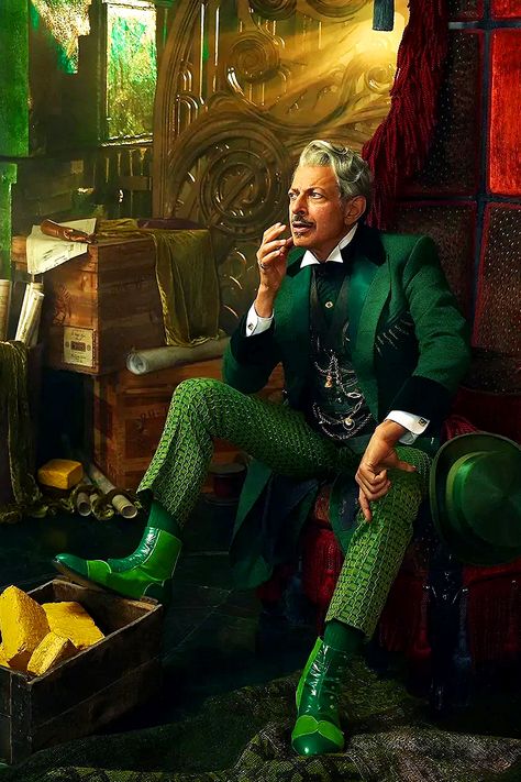 Jeff Goldblum as the Wizard in Wicked | Vanity Fair | March 21, 2024 | 📷 Sophy Holland Glinda And Elphaba, Musical Theatre Songs, Broadway Wicked, Wicked Costumes, Elphaba And Glinda, Ariana Instagram, Jeff Goldblum, Wicked Witch Of The West, Wicked Musical