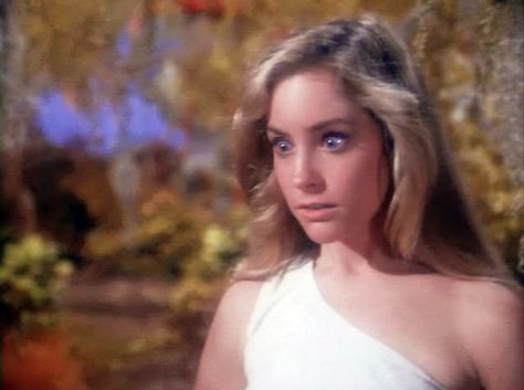 Amanda Wyss in the Buck Rogers In The 25th Century episode "The Crystals" Amanda Wyss, Movie Hall, Buck Rogers, You Are So Beautiful, Earth Angel, B Movie, Bold And Beautiful, My Past, The Crystals