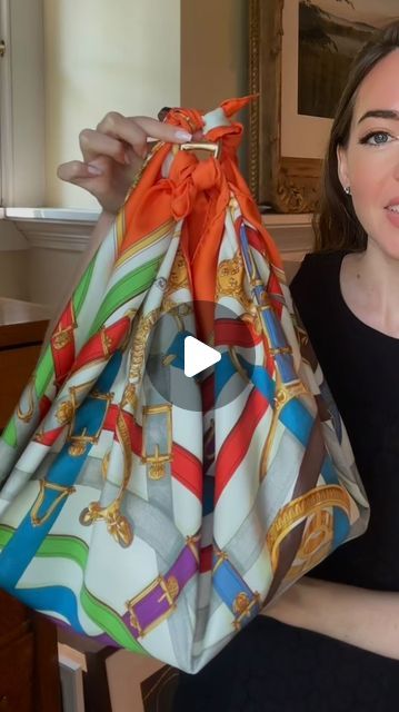 Abigail Goodman on Instagram: "Here’s how to make 2 bags out of Hermès scarves! And I always include one important step I’ve never seen anywhere else😉 And that step is adding a base made from duck cloth. I love both styles for 2 reasons - 1. For the round dumpling shape and 2. For the complete opposite reason because I love the angular shape. These are both size 90 Hermès scarves and they work perfectly. Instead of using the Chaine D’Ancre you could also use the Mors 90 as well! The scarves I’m using today are Hermès Les Confessions and Hermès Cavalcadour (which was actually my very first Hermès scarf)! #hermes #hermesscarf #scarftutorial #silkscarf #scarfbag" Hermes Plates, Scarf Hermes, Scarf Tutorial, Duck Cloth, Hermes Scarf, Purse Styles, Bag Handle, Silk Scarf, Shawl