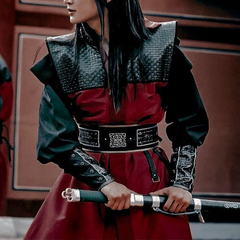 Chinese Empire Aesthetic, Joseon Aesthetic, Asian Warrior Aesthetic Men, Chinese Wuxia Aesthetic, Asian Medieval Aesthetic, Joseon Warrior, Mulan Aesthetic, Flame In The Mist, Royalty Clothing