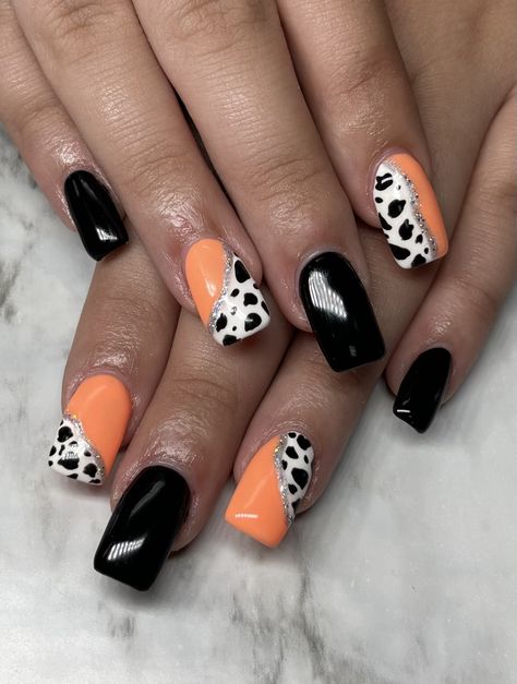 Halloween Cow Nails, Easy Western Nail Designs, Sunflower And Cow Print Nails, Nails Western Design, Neon Cow Print Nails, Highland Cow Nails Designs, Tractor Nails, Orange Cow Print Nails, Fall Cow Print Nails