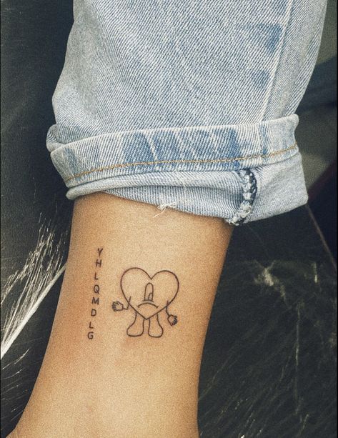 Bad Bunny Uvst Tattoo, Bad Bunny Heart Tattoo, Bad Bunny Inspired Tattoos, Bad Bunny Tattoo Ideas, Bad Bunny Tattoo, Unique Minimalist Tattoo, Saved Tattoo, Bunny Tattoos, Tattoos For Women Flowers