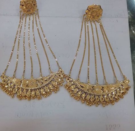 Gold Earrings Designs For Bride, Gold Jhumka Earrings Bridal, Pakistani Gold Jewelry, Gold Earring Stack, Trendy Gold Necklace, Aesthetic Edgy, Wedding Jewellery Designs, Unique Gold Jewelry Designs, Bridal Jewelry Sets Brides