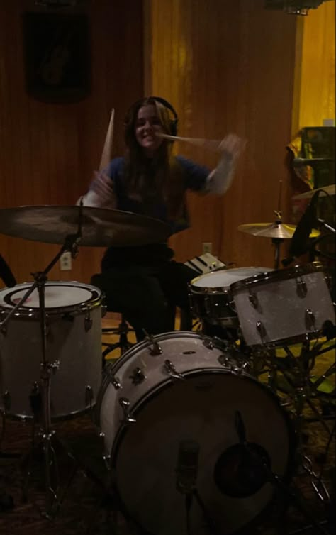 Drums Girl, Female Drummer, Rockstar Aesthetic, School Of Rock, Garage Band, How To Play Drums, Dream Wall, Music Mood, Music Aesthetic