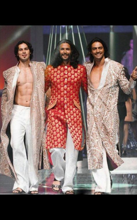 👐Modelling days Dino Morea Milind soman and Arjun Rampal ( 14.6.18 Dino Morea, Stylish Boy Clothes, Milind Soman, Arjun Rampal, African Dresses Men, Cotton Kurti Designs, Vogue India, Indian Models, Stylish Boys