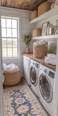 Rustic Laundry Rooms, Mudroom Laundry Room, Laundry Room Ideas, Small Laundry Rooms, Small Laundry Room, Small Laundry, Laundry Room Storage, Laundry Mud Room, Modern Cottage