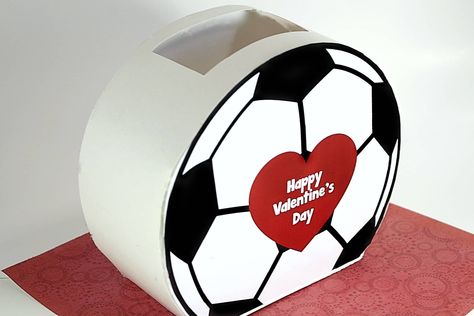 Bf Valentines Day Gifts, Basketball Valentine Boxes, Diy Valentines Box, Valentines Class Party, Kids Valentine Boxes, Modal Window, Diy Valentines Cards, Valentines Gift Bags, Diy Projects Gifts