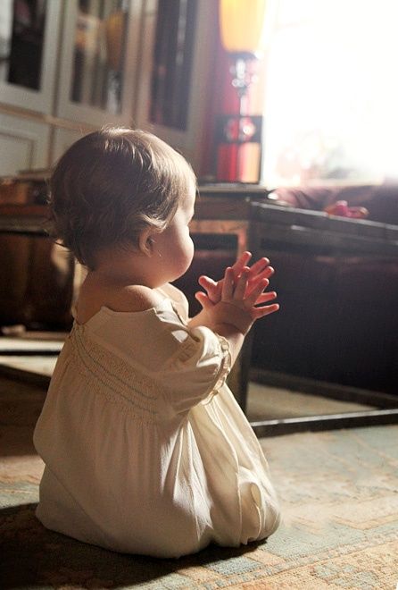 Clapping, singing, and Peek-A-Boo Jemima Kirke, Kind Photo, Foto Baby, Little People, Baby Fever, Baby Pictures, Baby Photography, Baby Love, Baby Photos