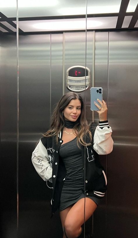 Flavia Laos, Outfit Inspo Summer, Laos, Mirror Selfie, Outfit Inspo