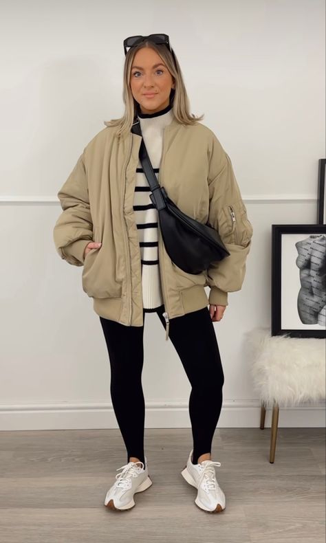 Baguio Outfit, Look Short Jeans, Quilted Jacket Outfit, Sneaker Outfits Women, New Balance Outfit, Sassy Outfit, New Balance 327, Beige Outfit, Practice Outfits