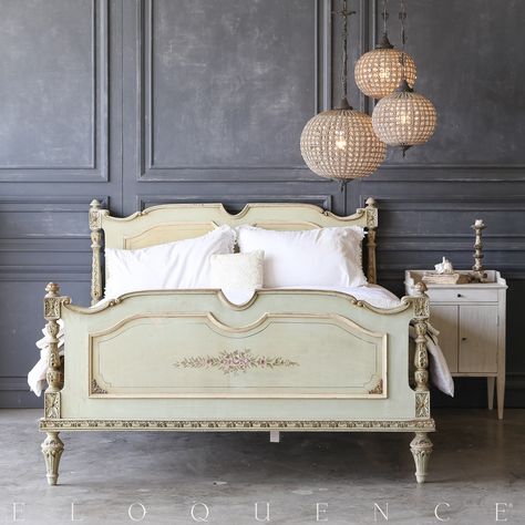 French Vintage Bedroom Decor, Bed On Floor Ideas, Bed On Floor, Vintage French Bedroom, French Country Bed, Country Bed, Muslim Prayer Room Ideas, French Furniture Bedroom, French Lady