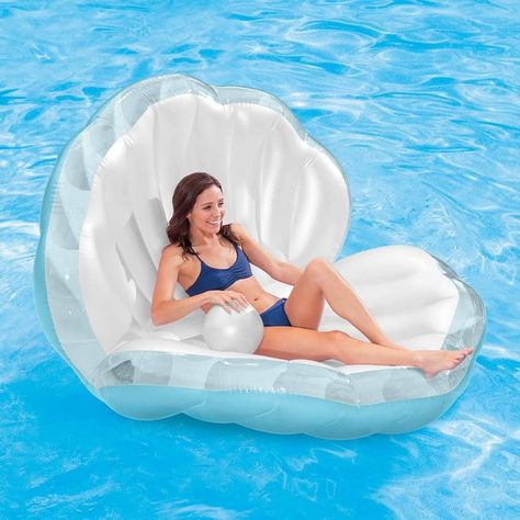 Cute pool and water floats for summer. #summer Beach Floaties, Beach Floats, Mermaid Pool, Pool Floaties, Pool Rafts, Swimming Pool Floats, Inflatable Float, Big Sea, Swim Party