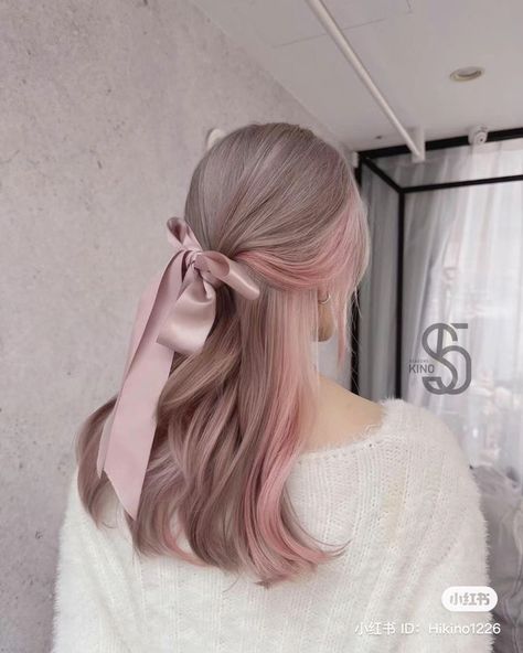 Kpop Hair Color, Long Pink Hair, Pink Blonde Hair, Beige Hair, Korean Hair Color, Hair Color Underneath, Dyed Hair Inspiration, Spring Hair Color, Pretty Hair Color