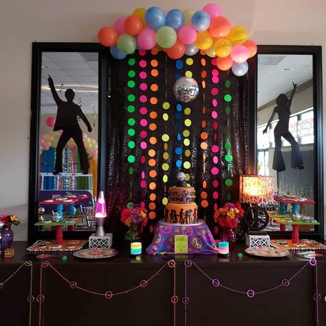 1970s Decorations Party, 70s Backyard Party, 70 Party Ideas Decoration, 1970 Party Theme Ideas, 70s Centerpiece Ideas, 70s Party Food Ideas, 1970s Birthday Party, 70s Birthday Party Ideas Decorations, 70 Party Ideas 70s Theme