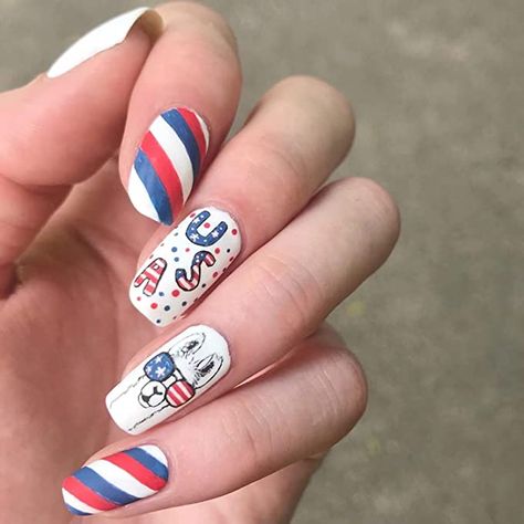 4th Of July Nails No Design, 4tj Of July Acrylic Nails, At Home 4th Of July Nails, Hand Painted 4th Of July Nails, Nails Medium Length, Usa Nails, Fake Nails Long, Press On Nails Medium, Press On Nails Short