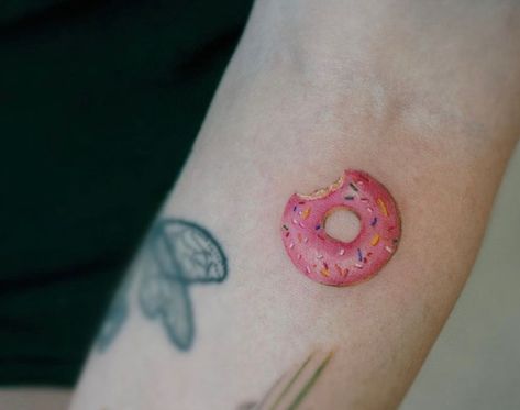 Bitten donut tattoo by @gno_tattoopeople - Hello, Follow @tattoopeopletoronto R:1-647-850-5977 :info@tattoopeople.ca :www.tattoopeople.ca #tattoo#tattoos#tattooink#tattooartist#torontotattoo #tattooink#art#TAOT#tttism#tattoopia#txttooing#tat tooartist#design#illustration#torontoinkneWs#ElE# Ca Tattoo, Donut Tattoo, Rainbow Donut, Sprinkle Donut, Chocolate Donuts, Ink Tattoo, Paw Print Tattoo, Design Illustration, Donuts