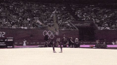 Gabby Douglas The 33 Best GIFs Of The London Olympics Gabby Douglas Quotes, Black Gymnast, Famous Gymnasts, Gabrielle Douglas, Olympic Badminton, Olympic Games Sports, Jordyn Wieber, Nastia Liukin, Gabby Douglas