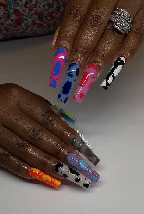 2 Different Nail Designs On Each Hand, 2 Different Color Nails On Each Hand, Baddie Long Acrylic Nails, Long Colorful Nails, Cow Nails Acrylic, Lsd Nails, Braider Nails, Trap Nails, Rave Nails