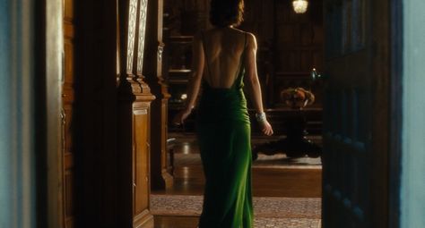 Atonement Atonement Dress, Atonement 2007, Aesthetic Gown, Green Dress Aesthetic, Beach Wedding Guest Dress, Dark Green Dress, Emerald Green Dresses, Atonement, Prom Looks