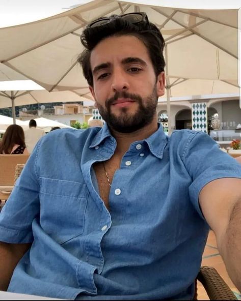 When They Were Children ~ Piero’s Story by Susan | Il Volo Flight Crew ~Share The Love Guys My Age, Piero Barone, Flight Crew, Mulberry Tree, Classic Blouses, Hand Pictures, New Photo Download, Italian Men, Famous Singers