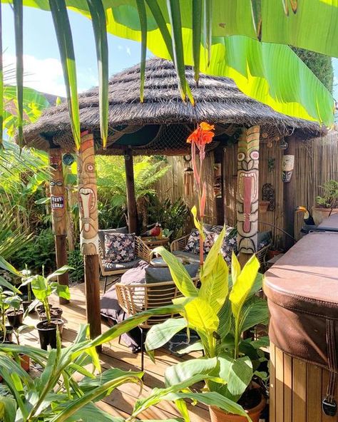 Tiki Garden, Modern Tiki Hut, Tiki Chicken Coop, Tiki Hut Pool House, Tiki Tiki Tembo, Tikki Bar, Tiki House, Hotel Tiki Tiki Tulum, Tiki Head