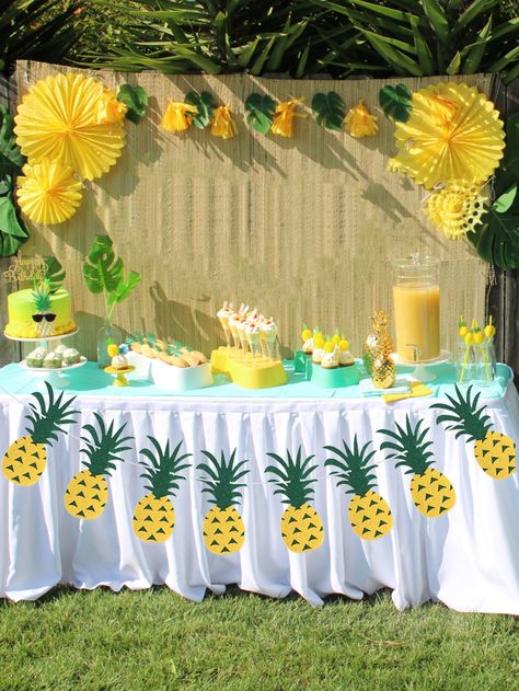 Pinapple Party, Pineapple Party Favors, Pineapple Birthday Party, Party Planning Business, Pineapple Theme, Pineapple Birthday, Pineapple Party, Hawaiian Birthday Party, Hawaiian Birthday