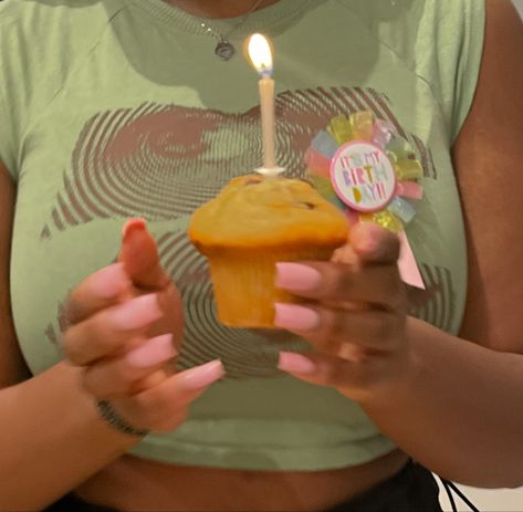 Muffin With Candle, Candles Birthday Aesthetic, Aesthetic Birthday Candles, Blowing Out Birthday Candles Aesthetic, Its Almost My Birthday, Muffin Candle, Birthday Cupcake Aesthetic Candle, Cupcake Candle Birthday, Cupcake Photos