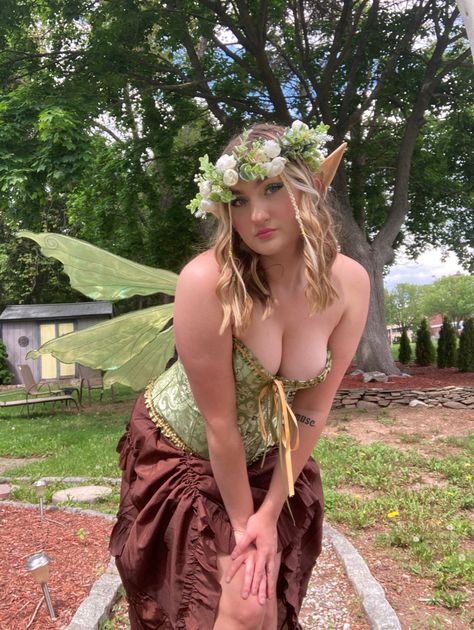 Fairy Core Corset Outfit, Reinassance Fair Outfit Fairy, Ren Faire Costume Women Fairy, Ren Faire Fae Costume, Cottage Core Fairy Costume, Rennaisance Faire Outfit Fairy, Renn Faire Outfit Fairy, Fairy Cottage Core Outfits, Rennisance Faire Costumes Fairy