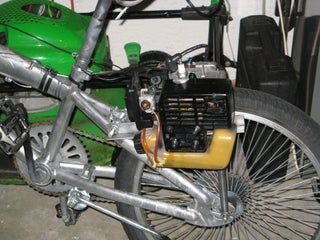 How to Make the Cheapest Motorbike Ever!: 6 Steps 4 Wheel Bicycle, Cheap Electric Bike, Gas Powered Bicycle, Bike Diy, Electric Bike Diy, Powered Bicycle, Biking Diy, Motorised Bike, Reverse Trike