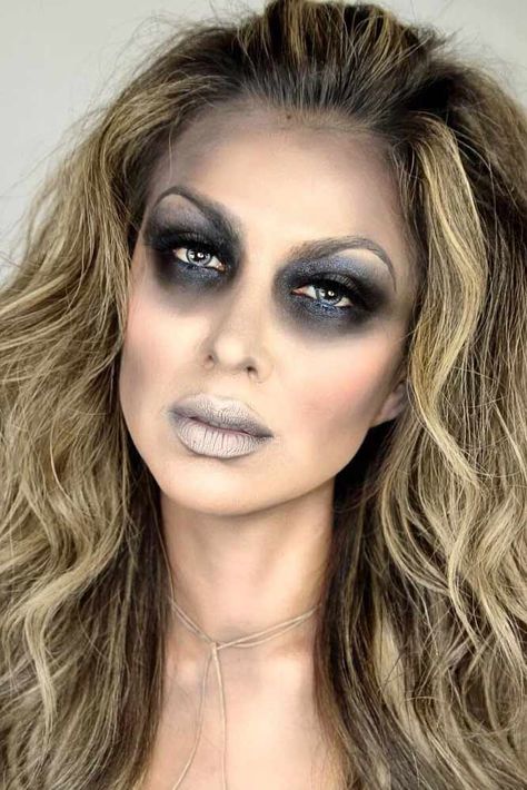 51 Killing Halloween Makeup Ideas To Collect All Compliments And Treats Prom Queen Zombie Makeup, Female Ghost Makeup, Makeup For Halloween Scary, Bride Zombie Makeup, Womens Ghost Makeup, Graveyard Bride Makeup, Possessed Halloween Makeup, Zombie Women Makeup, Pretty Zombie Costume