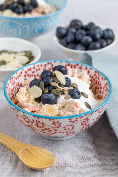 Easy Bircher Muesli Recipe: a quick and healthy, fuss-free start to the day Bircher Muesli Recipe, Muesli Recipe, Bircher Muesli, Easy To Make Breakfast, Healthy Protein Snacks, Breakfast Prep, Make Ahead Breakfast, British Food, Protein Snacks