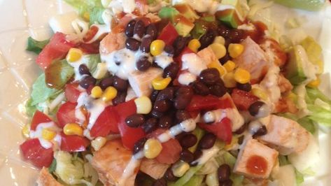 Barbecue Chicken Salad, Herb Ranch Dressing, Bbq Chicken Salad Recipe, Super Salad, California Pizza Kitchen, Bbq Chicken Salad, California Pizza, Bbq Pizza, Pizza Kitchen