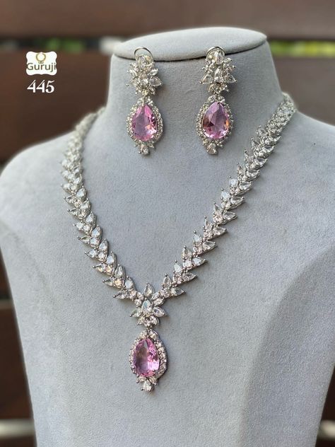 Bridal Necklace Indian, Fancy Jewelry Necklace, Pretty Jewelry Necklaces, Expensive Jewelry Luxury, Fancy Jewellery Designs, Necklace Indian, Indian Jewellery Design Earrings, Indian Necklace, Diamond Jewelry Designs