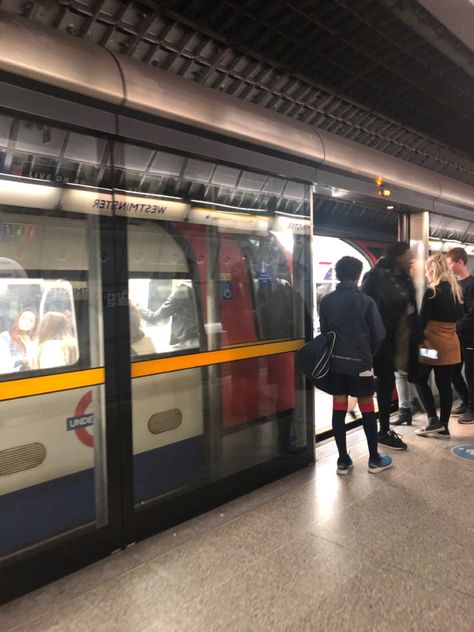 Jubilee line Jubilee Line Aesthetic, Line Aesthetic, Jubilee Line, One Point Perspective, Point Perspective, Wilbur Soot, Cool Art, Train, Quick Saves