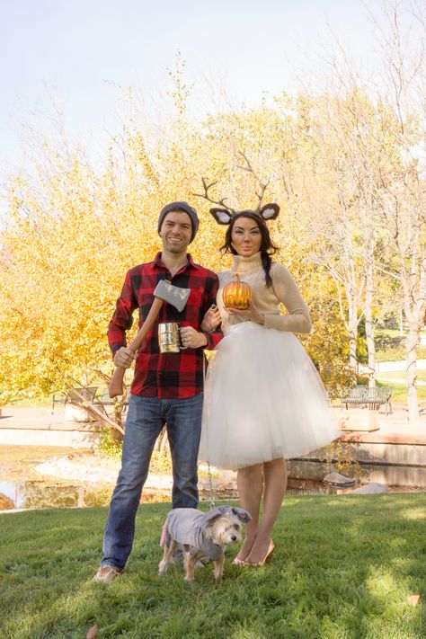 Woodland deer and lumberjack couples costume Halloween Kostüm Joker, Lumberjack Halloween, Lumberjack Costume, Bonnie And Clyde Halloween Costume, Cute Couples Costumes, Funny Couple Costumes, Halloween Parejas, Deer Costume, Duo Costumes