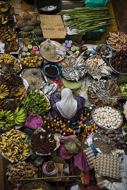 The Market, Kota baharu, Kelantan, Malaysia.  Photo: David Vilder, via Flickr Kuala Lampur, Wet Market, Vegetable Market, Kota Bharu, Street Vendors, Travel Marketing, Traditional Market, Malaysia Travel, This Little Piggy