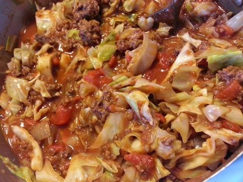 From My Kitchen To Yours...: Unstuffed Cabbage Rolls {thm s, e} Deconstructed Cabbage Rolls, Unstuffed Cabbage Soup, Unstuffed Cabbage Rolls, Cabbage Roll Casserole, Unstuffed Cabbage, Cabbage Roll, Cabbage Rolls Recipe, Trim Healthy Mama Recipes, Cabbage Casserole